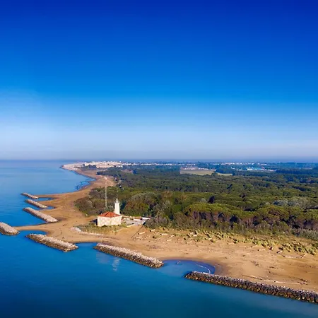 Villa Semi-detached In A Quiet Area Bibione