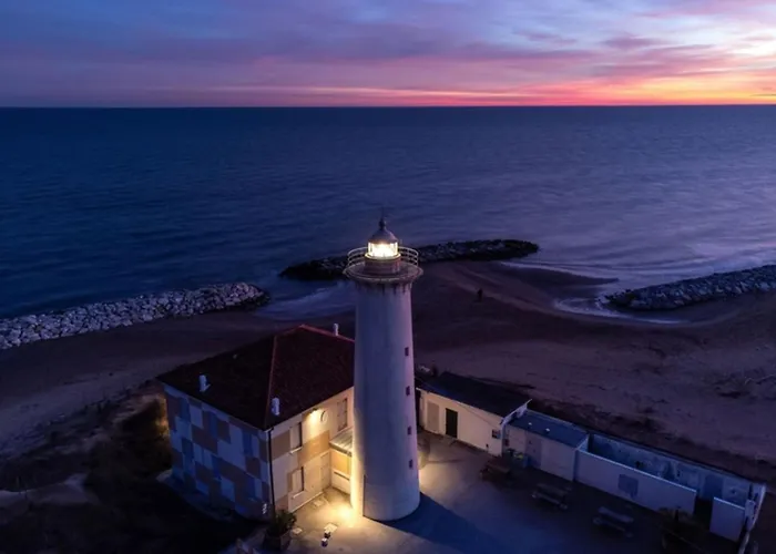 Villa Semi-detached In A Quiet Area